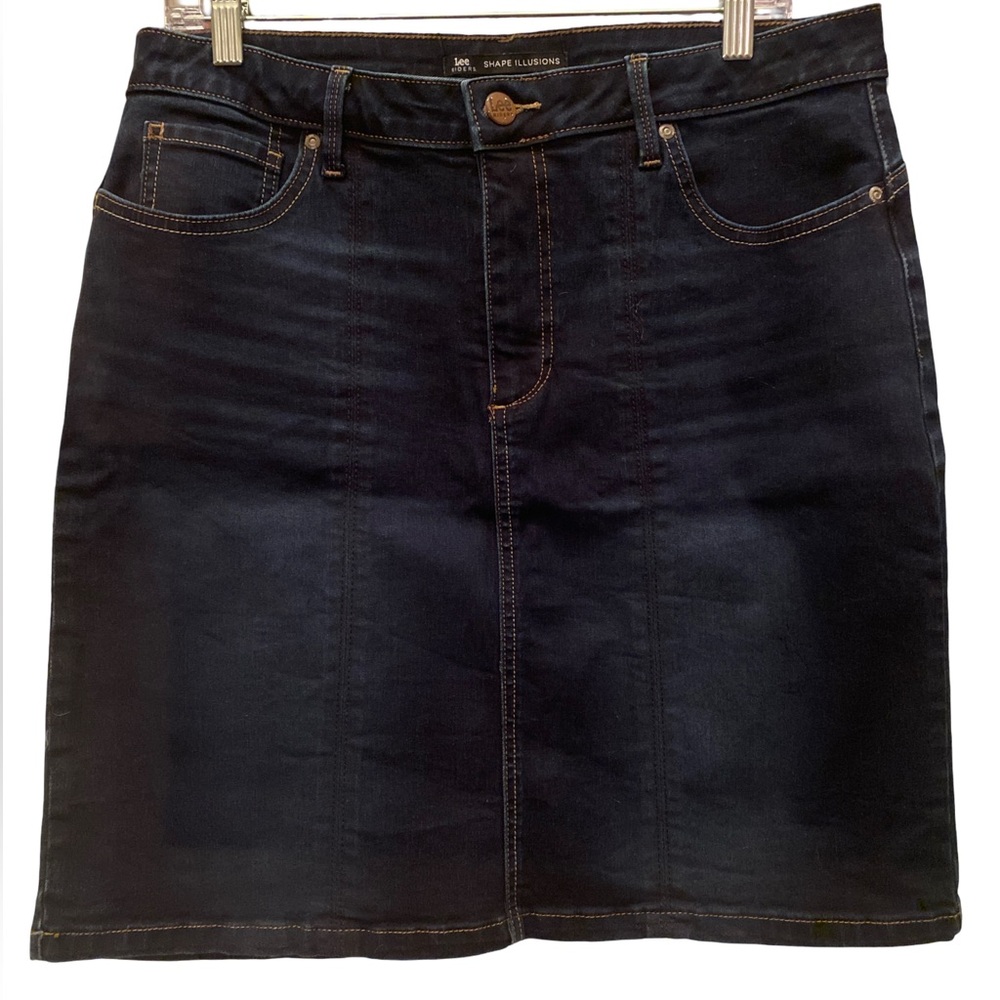 Lee Riders Women's Shape Illusion Slim Fit Dark Denim Mini Skirt